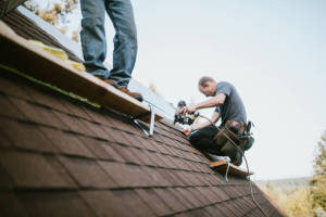 Local Roofers in Nimrod, AR